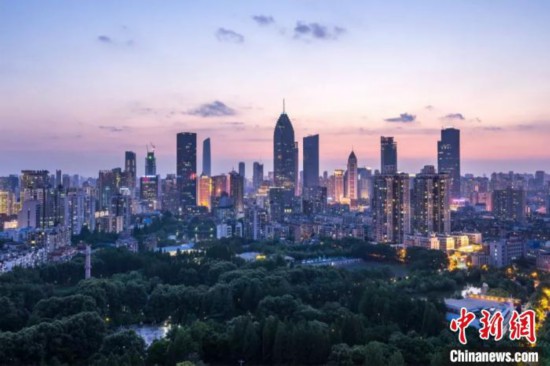 中国2020年2月gdp增长_中国近几年gdp增长图(3)