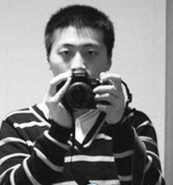 福州帅哥警察一夜爆红 MM微博晒出“合影”